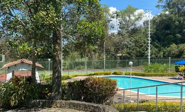 Venta Lote Campestre En Fusagasugá Con Acceso A Piscina, Cancha De Tenis Y Más