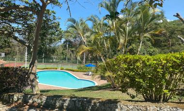 Venta Lote Campestre En Fusagasugá Con Acceso A Piscina, Cancha De Tenis Y Más