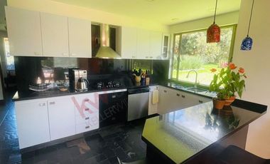 VENDO HERMOSA CASA MACADAMIA LA CALERA
