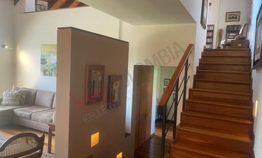 VENDO HERMOSA CASA MACADAMIA LA CALERA