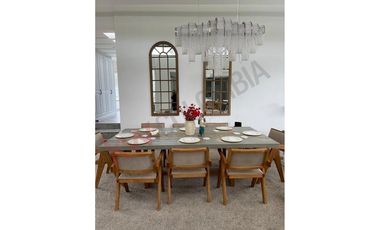 ESPECTACULAR CASA EN VENTA EN LA CALERA