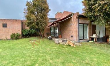 CASA EN VENTA, CONJUNTO TEUSACA, LA CALERA.-8551