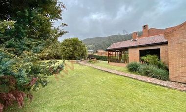 CASA EN VENTA, CONJUNTO TEUSACA, LA CALERA.-8551