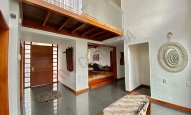 CASA EN VENTA, CONJUNTO TEUSACA, LA CALERA.-8551
