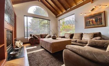CASA EN VENTA, CONJUNTO TEUSACA, LA CALERA.-8551