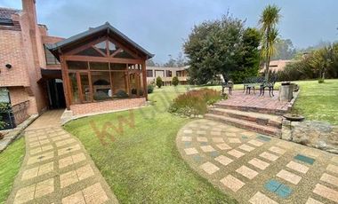CASA EN VENTA, CONJUNTO TEUSACA, LA CALERA.-8551