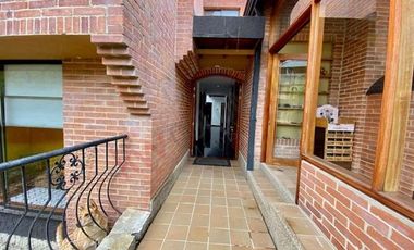 CASA EN VENTA, CONJUNTO TEUSACA, LA CALERA.-8551