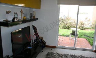 VENDO HERMOSA CASA MACADAMIA LA CALERA