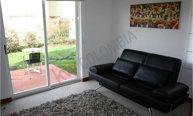 VENDO HERMOSA CASA MACADAMIA LA CALERA