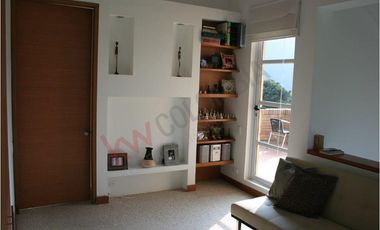 VENDO HERMOSA CASA MACADAMIA LA CALERA