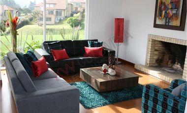 VENDO HERMOSA CASA MACADAMIA LA CALERA