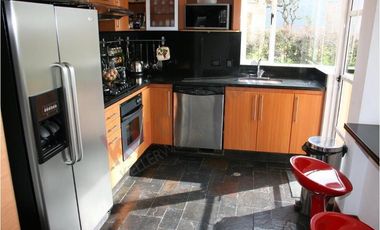 VENDO HERMOSA CASA MACADAMIA LA CALERA