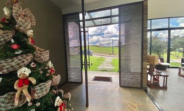 Arriendo Hermosa Casa 1 Nivel - Club House- La Calera