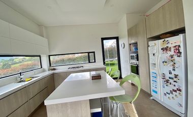 Arriendo Hermosa Casa 1 Nivel - Club House- La Calera