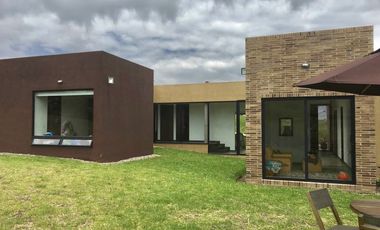 Arriendo Hermosa Casa 1 Nivel - Club House- La Calera