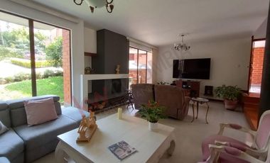 Casa en Venta en el Poblado Cola del Zorro