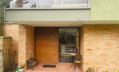 VENDO CASA MACADAMIA EXCLUSIVO CONJUNTO EN LA CALERA