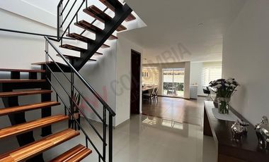 HERMOSA CASA DE 2 NIVELES EN CONJUNTO CERRADO UBICADA EN CAJICÁ, CUNDINAMARCA