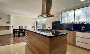 ESPECTAULAR CASA EN PRIVILEGIADO CONJUNTO CERRADO EN CAJICA, CUNDINAMARCA