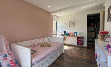 ESPECTAULAR CASA EN PRIVILEGIADO CONJUNTO CERRADO EN CAJICA, CUNDINAMARCA