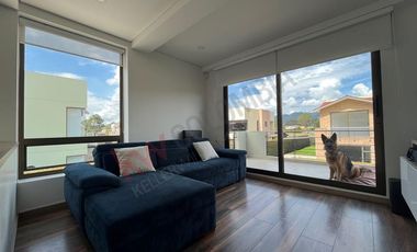 ESPECTAULAR CASA EN PRIVILEGIADO CONJUNTO CERRADO EN CAJICA, CUNDINAMARCA