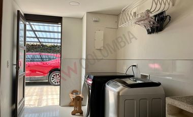 ESPECTAULAR CASA EN PRIVILEGIADO CONJUNTO CERRADO EN CAJICA, CUNDINAMARCA