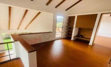 VENDO HERMOSA CASA MACADAMIA LA CALERA