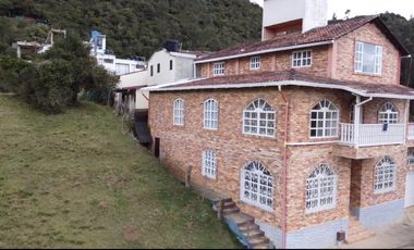 Hermosa Casa Con Amplia Vista En Flandes Alto, La Calera