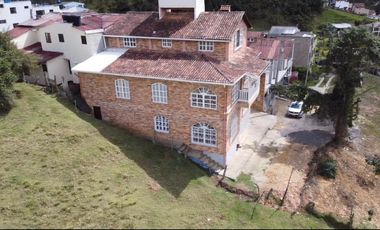 Hermosa Casa Con Amplia Vista En Flandes Alto, La Calera