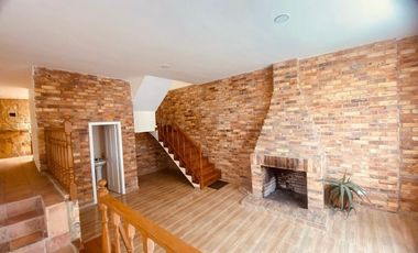 Hermosa Casa Con Amplia Vista En Flandes Alto, La Calera