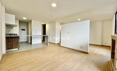 Venta - Un Apartaestudio Con Terraza Ideal Para Inversion Y Vivienda