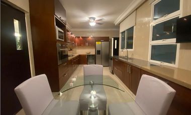 SE ALQUILA APARTAMENTO EN OBARRIO