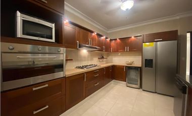 SE ALQUILA APARTAMENTO EN OBARRIO