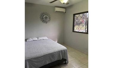VENDO CASA DE 3HAB EN LOS ALGARROBOS