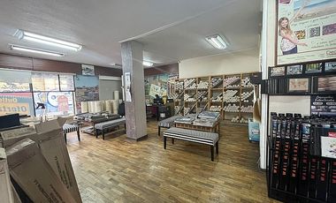 SE ARRIENDA AMPLIO LOCAL COMERCIAL (CÓD. 418)