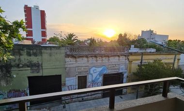 Monoambiente en segundo piso al frente con balcon  - Temperley