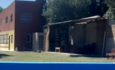 Casa en venta - 2 Dormitorios 2 Baños - 1.250Mts2 - Arana - La Plata