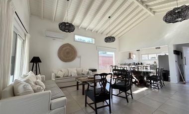 Casa en Alquiler - Senderos IV de Costa Esmeralda - Temporario