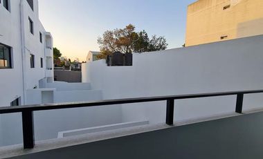 Departamento 2 ambientes al frente - con cochera  - Temperley