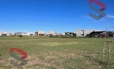 En Venta Terreno en Santa Lucia, Pilar del Este