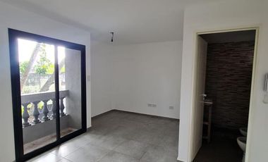 Monoambiente en venta con balcon- Temperley
