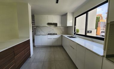 Casa en Venta en condominio en Pedregal de San Francisco