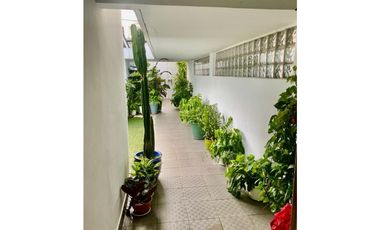 SEA CONFIABLE VENDE CASA EN URBANIZACION LA ALAMEDA