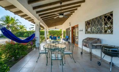 VENTA CASA FRENTE AL MAR EN PLAYA BLANCA, ÚNICA OPORTUNIDAD