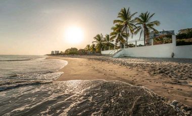 VENTA CASA FRENTE AL MAR EN PLAYA BLANCA, ÚNICA OPORTUNIDAD