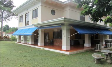 VENTA CASA EN ANCÓN RESIDENCIAL CAMINO DE CRUCES EL DORADO KAF