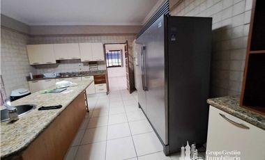 VENTA CASA EN ANCÓN RESIDENCIAL CAMINO DE CRUCES EL DORADO KAF