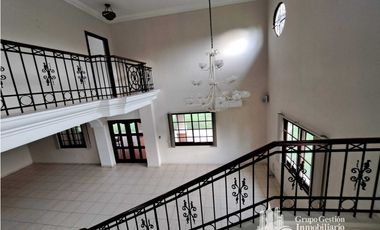 VENTA CASA EN ANCÓN RESIDENCIAL CAMINO DE CRUCES EL DORADO KAF