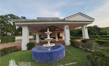 VENTA CASA EN ANCÓN RESIDENCIAL CAMINO DE CRUCES EL DORADO KAF