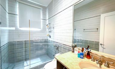 Se Vende Penthouse Frente Al Mar en Costa del Este